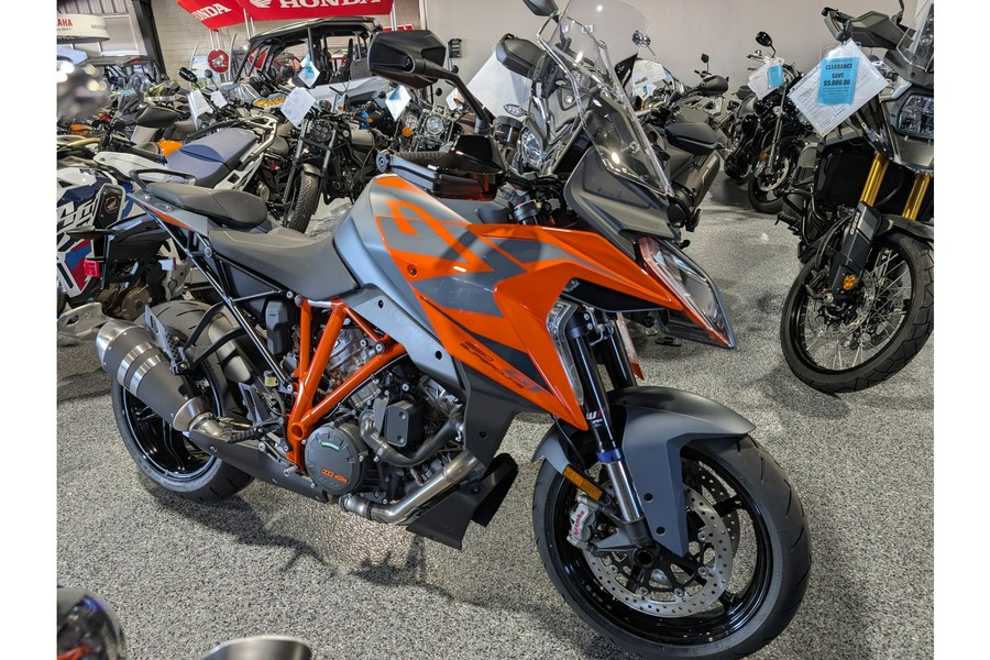 2024 KTM 1290 Super Duke GT