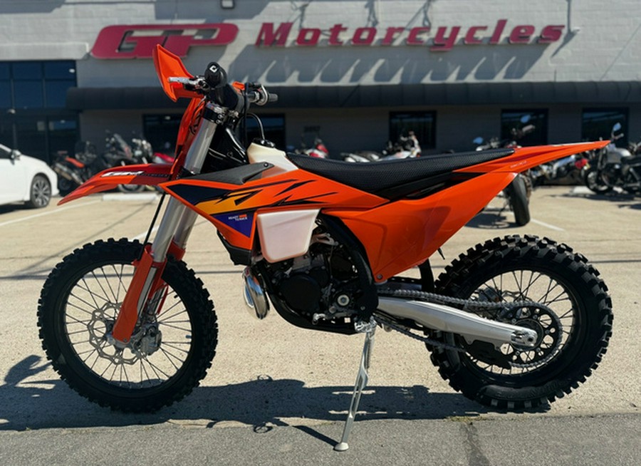 2026 KTM XC 300