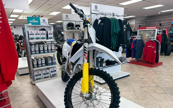 2027 Husqvarna® FC 450
