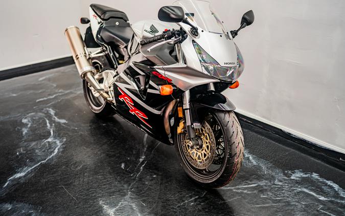 2002 Honda CBR®954RR