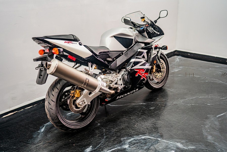 2002 Honda CBR®954RR