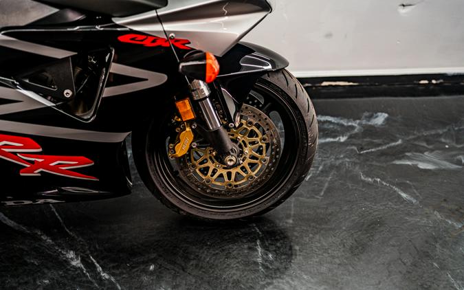 2002 Honda CBR®954RR