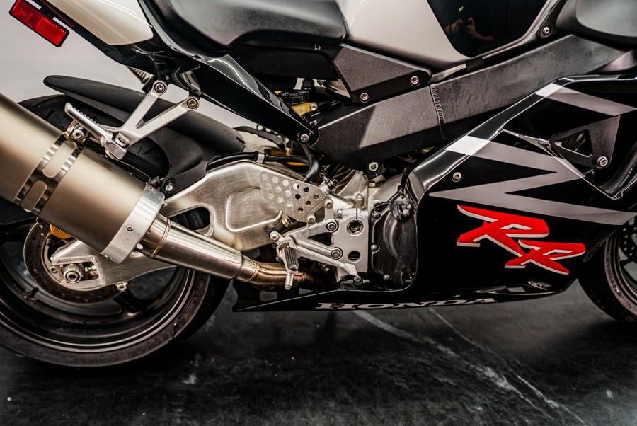 2002 Honda CBR®954RR