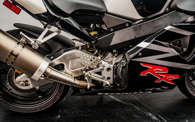 2002 Honda CBR®954RR