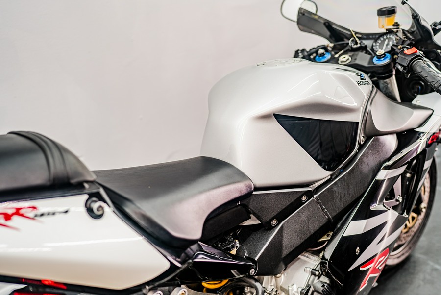2002 Honda CBR®954RR