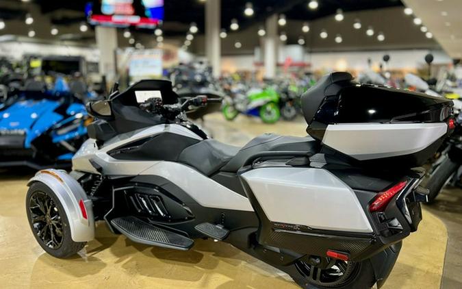 2024 Can-Am Spyder RT Limited Dark Wheels