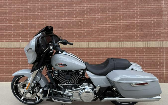 FLHX 2025 Street Glide®
