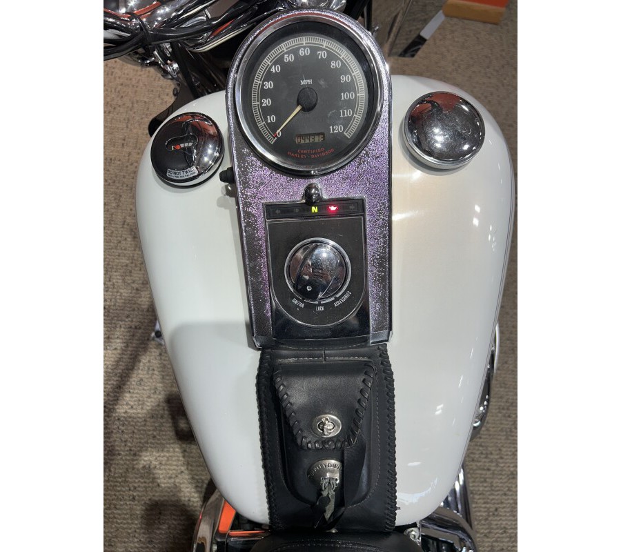 FLSTC 2000 Heritage Softail® Classic