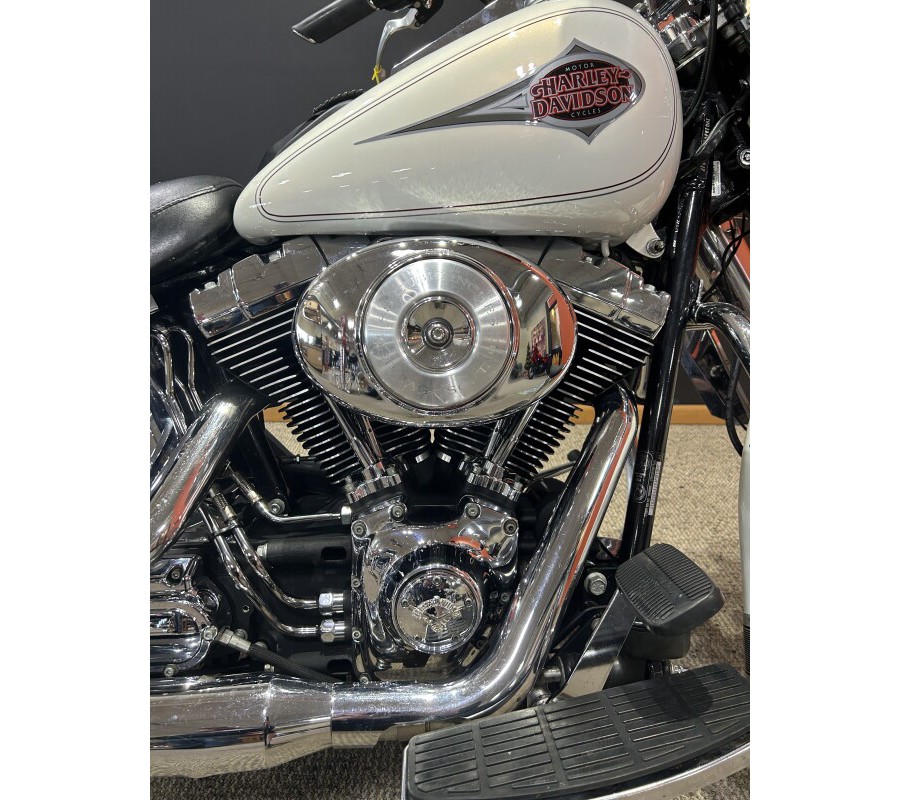 FLSTC 2000 Heritage Softail® Classic