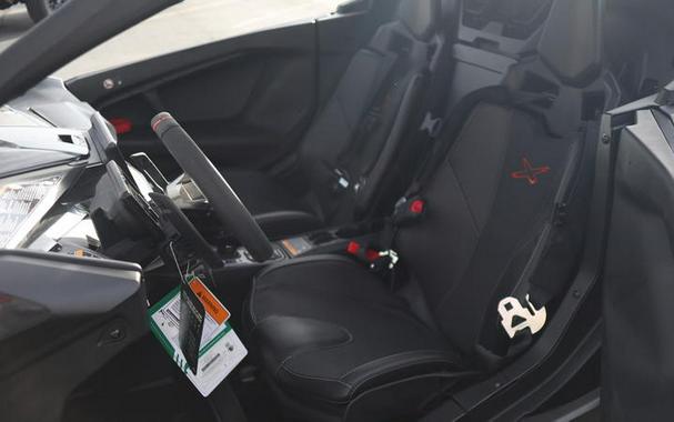 2026 Can-Am® SSV MAV R XRS 999T BK HB CALI 26 X rs With SMART-SHOX