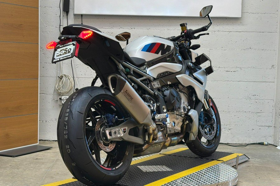 2026 BMW M 1000 R