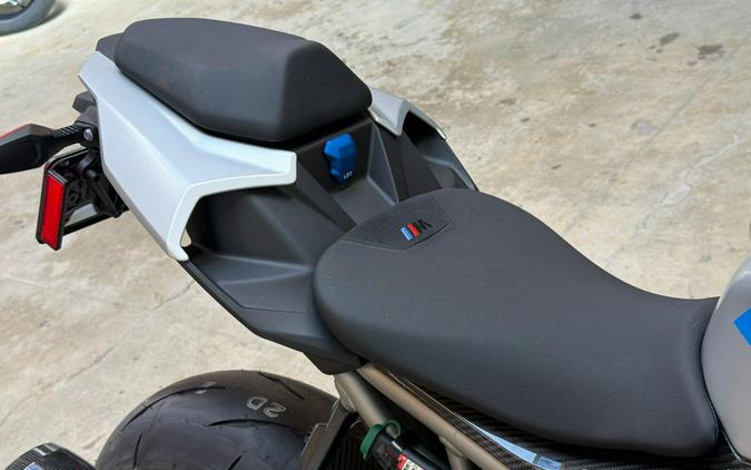 2026 BMW M 1000 R