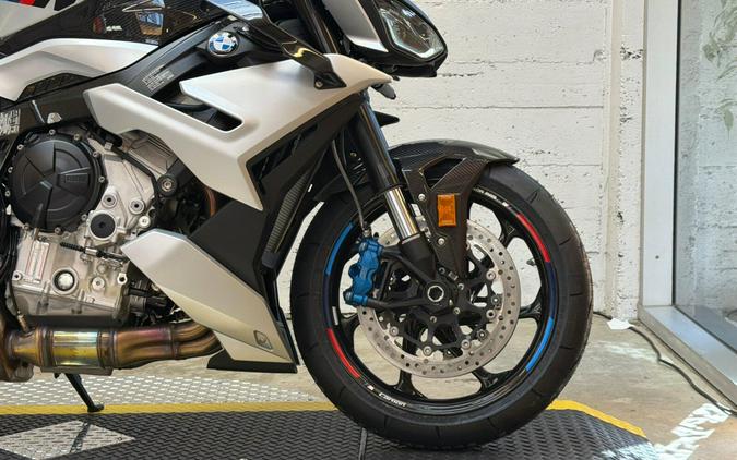 2026 BMW M 1000 R