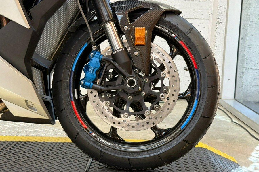 2026 BMW M 1000 R