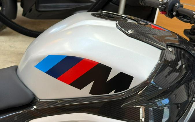 2026 BMW M 1000 R
