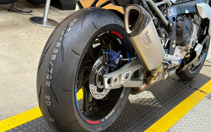 2026 BMW M 1000 R