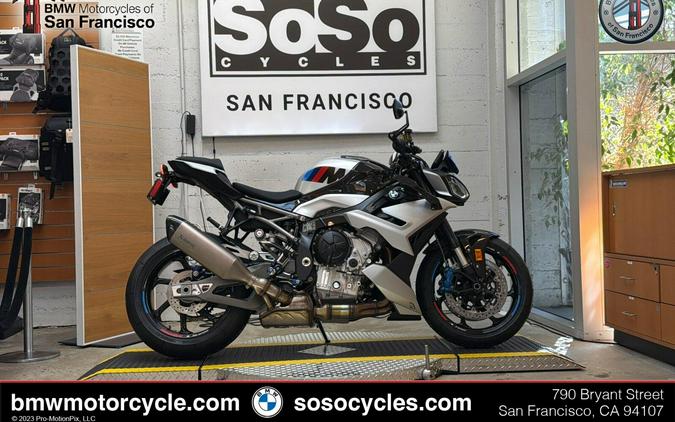 2026 BMW M 1000 R