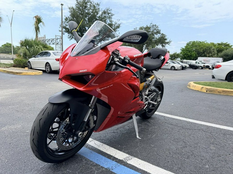 2023 Ducati Panigale V2 Ducati Red