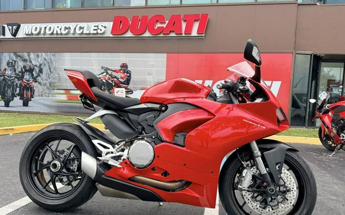 2023 Ducati Panigale V2 Ducati Red