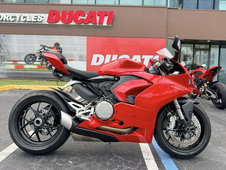 2023 Ducati Panigale V2 Ducati Red