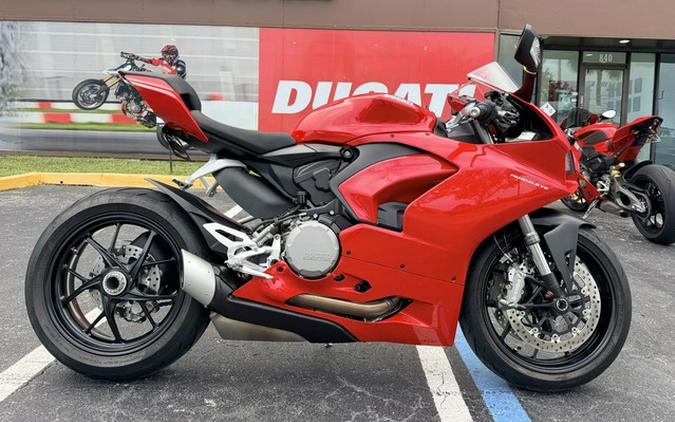 2023 Ducati Panigale V2 Ducati Red