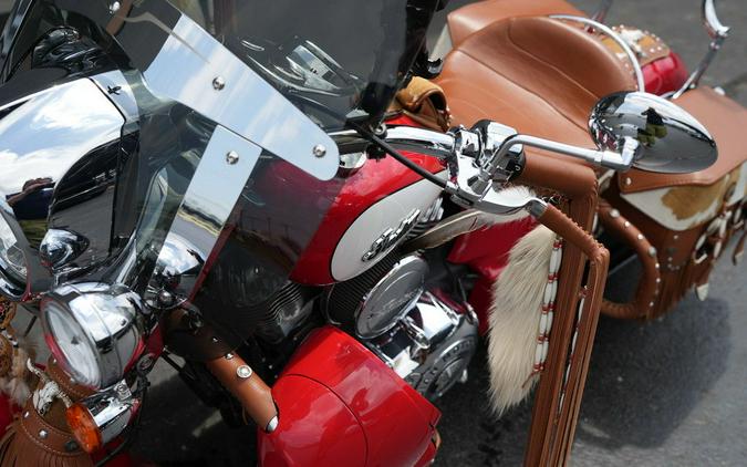 2019 Indian Motorcycle Chief Vintage Icon Series Patriot Red/Pearl White