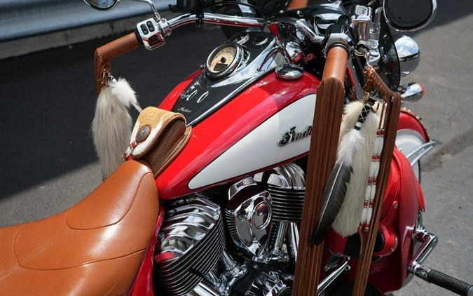 2019 Indian Motorcycle Chief Vintage Icon Series Patriot Red/Pearl White