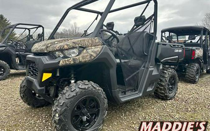 2023 Can-Am Defender DPS HD9