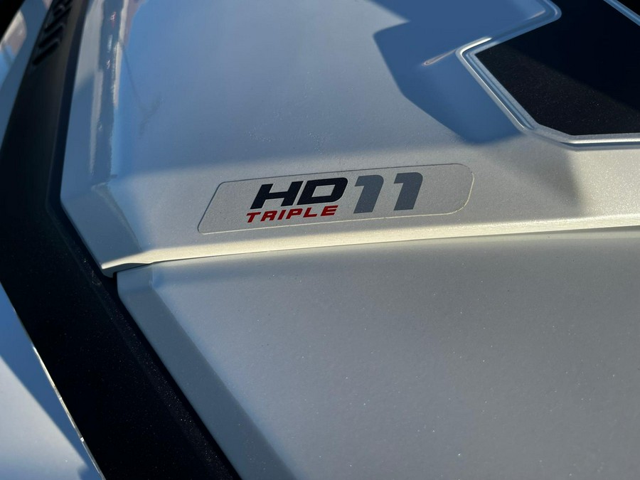 2026 Can-Am SSV DEFENDER MAX LTD 65 HD11 WH HB 26 HYBRID WHI TE