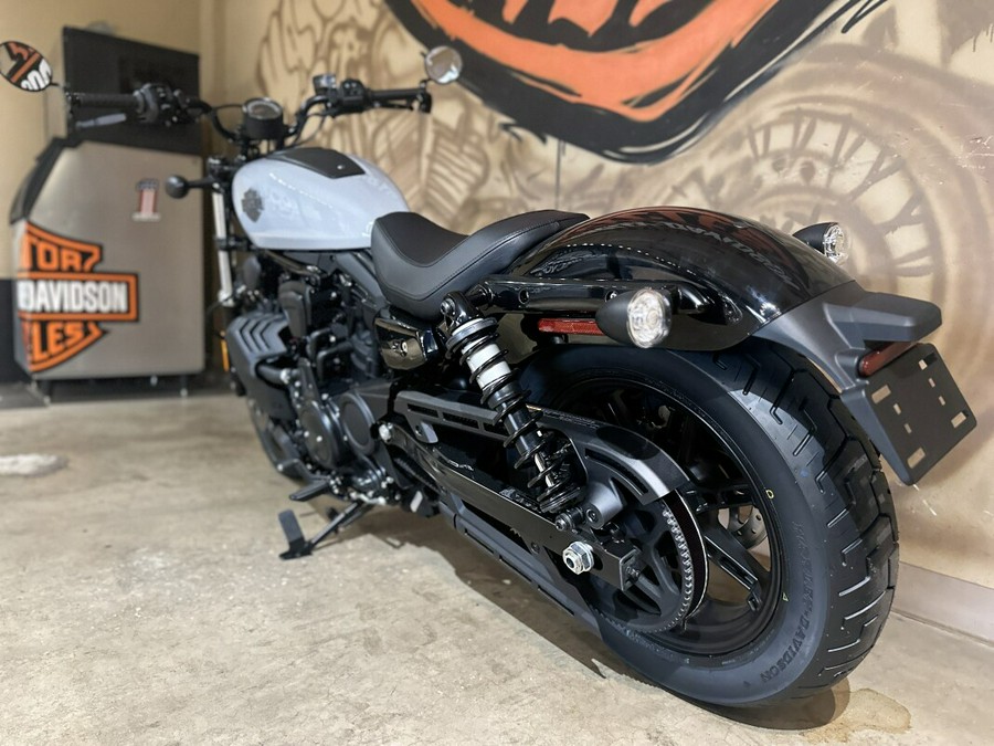 RH975 2025 Nightster™