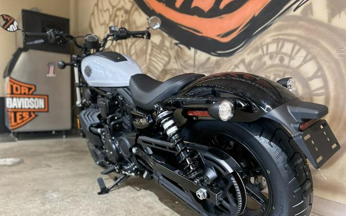 RH975 2025 Nightster™