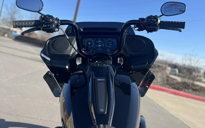 2026 Harley-Davidson® FLTRX Road Glide® Vivid Black
