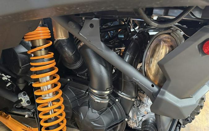 2025 Can-Am Maverick X3 DS Turbo Scandi Blue & Orange Crush