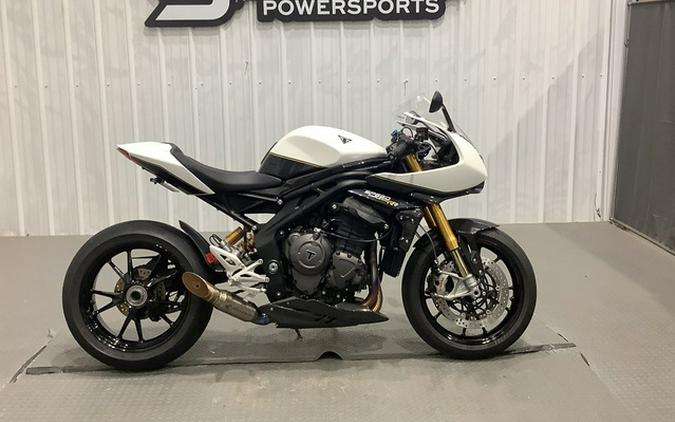 2022 Triumph Speed Triple 1200 RR