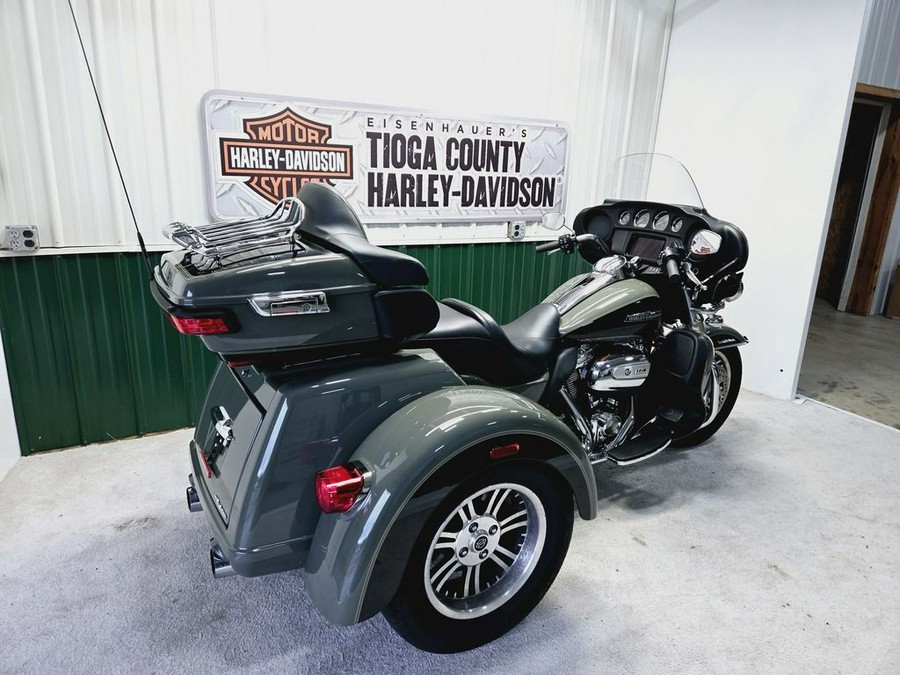 2021 Harley-Davidson® FLHTCUTG - Tri Glide® Ultra