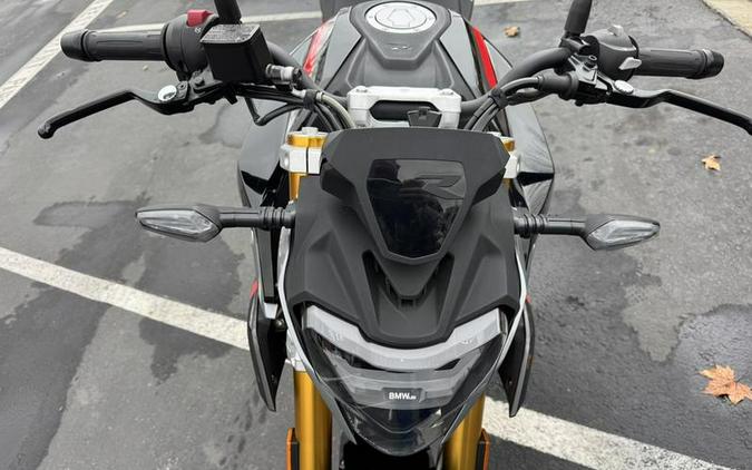 2024 BMW G 310 R Passion