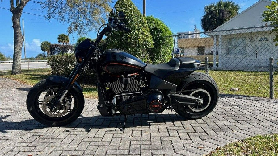 2019 Harley-Davidson® FXDRS - FXDR™ 114