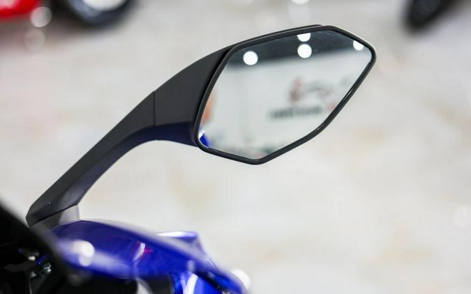 2024 Yamaha YZF-R1