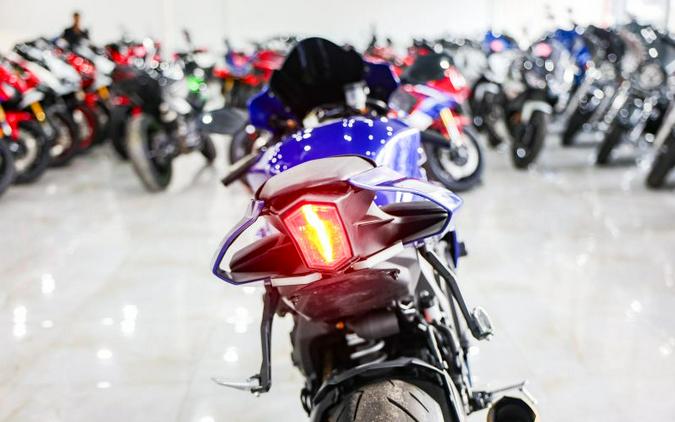 2024 Yamaha YZF-R1