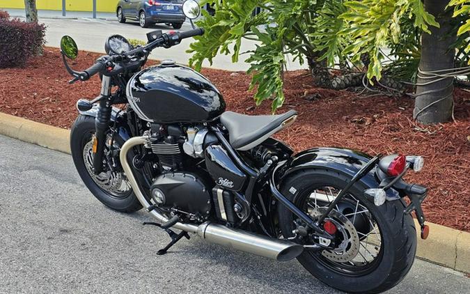 2024 Triumph Bonneville Bobber Jet Black/Ash Gray