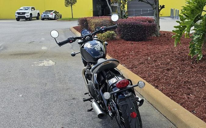 2024 Triumph Bonneville Bobber Jet Black/Ash Gray