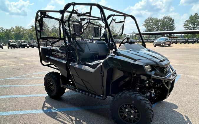 2025 HONDA Pioneer 700-4 Deluxe