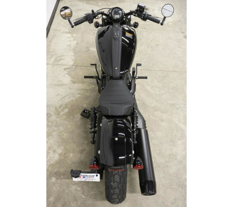 2025 Indian Scout Bobber Black Metallic