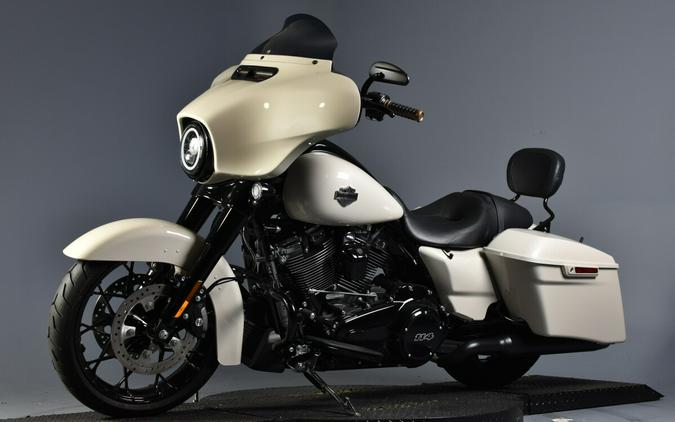 2023 Harley-Davidson Street Glide Special