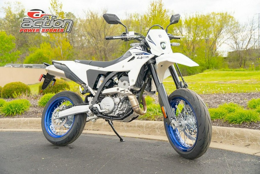 2025 Suzuki DR-Z 4SM