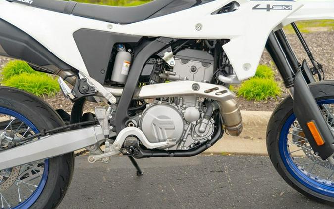 2025 Suzuki DR-Z 4SM