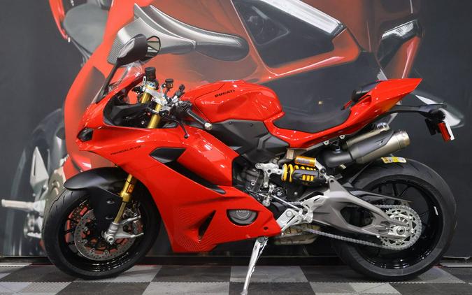 2025 Ducati Panigale V2 S
