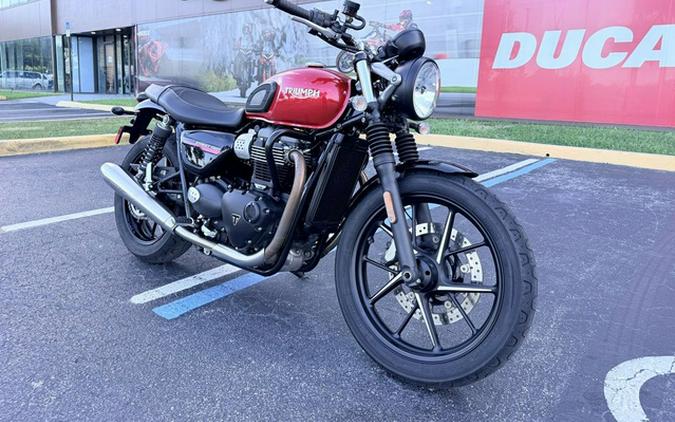 2019 Triumph Street Twin Korosi Red