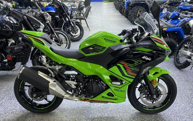 2024 Kawasaki Ninja 500 Review [14 Fast Facts]