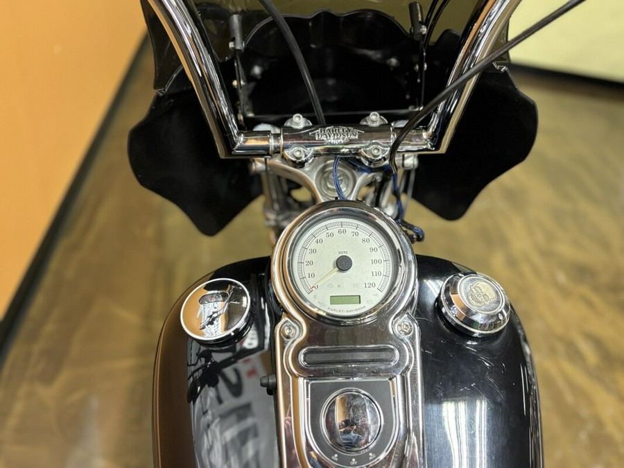 FXDC 2008 Super Glide® Custom